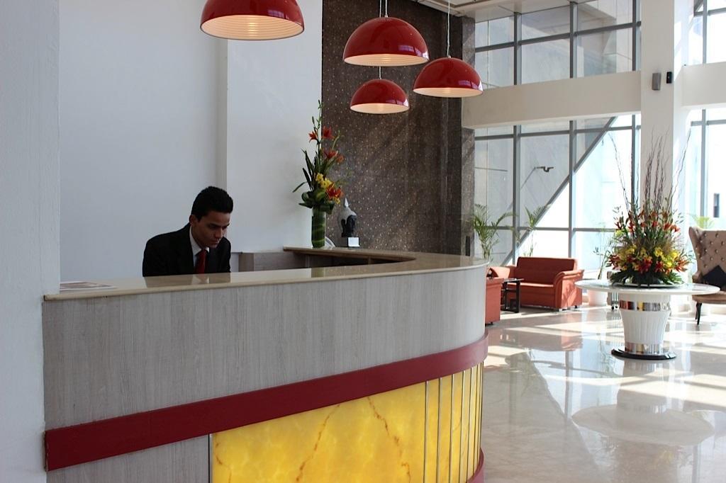 Xenious World Square Hotel غازي أباد المظهر الخارجي الصورة